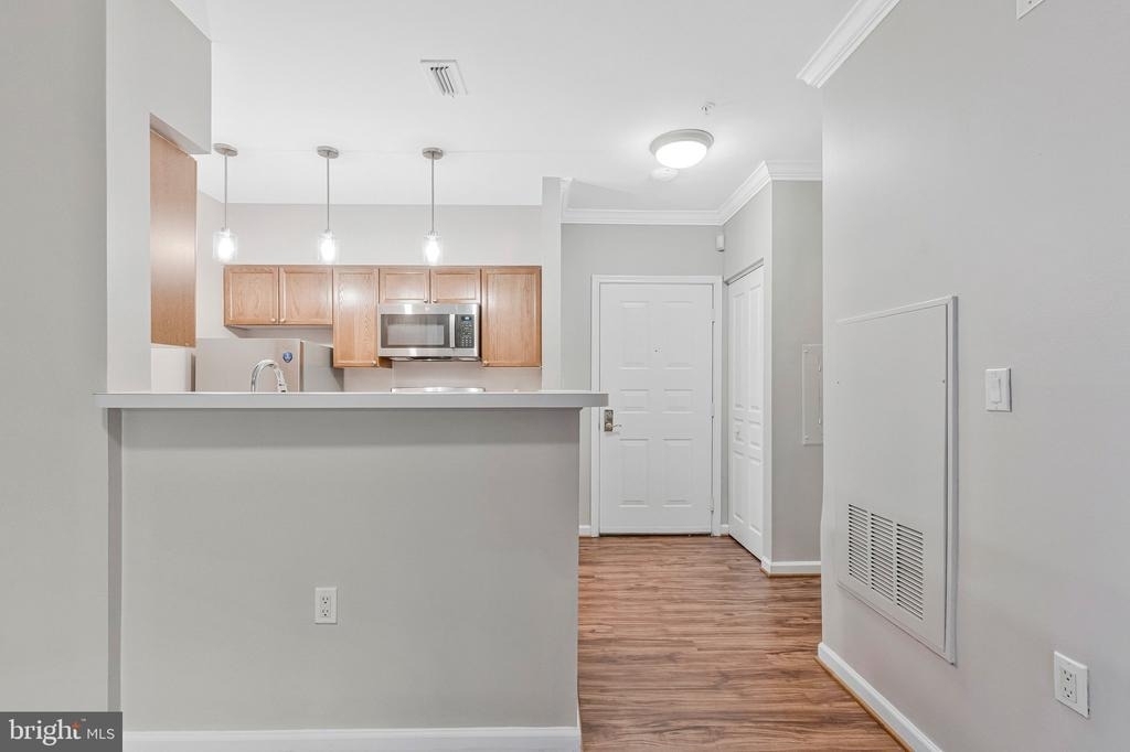 2204 Westcourt Lane - Photo 4