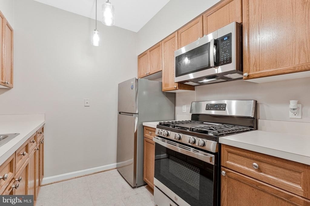 2204 Westcourt Lane - Photo 3
