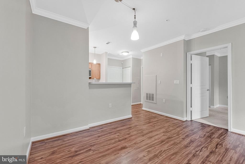 2204 Westcourt Lane - Photo 9