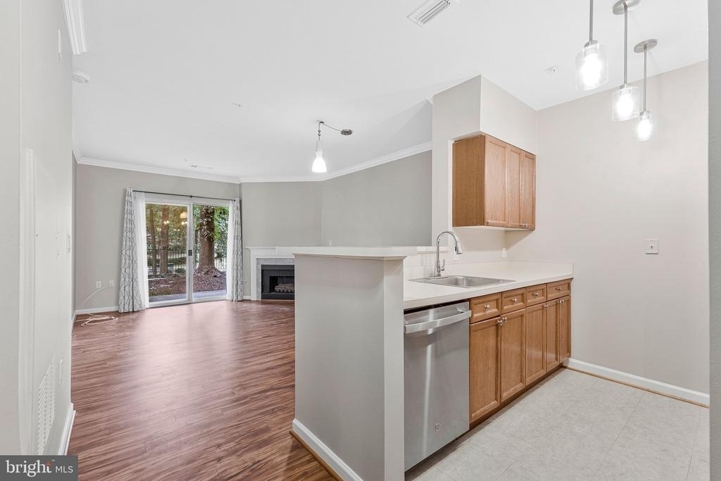 2204 Westcourt Lane - Photo 5