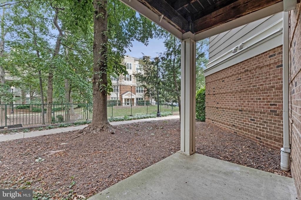 2204 Westcourt Lane - Photo 22