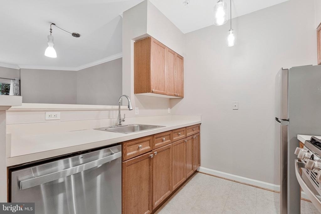 2204 Westcourt Lane - Photo 2