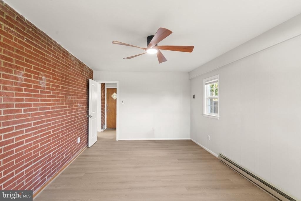 6404 Wayside Place - Photo 9
