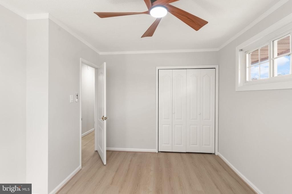 6404 Wayside Place - Photo 18