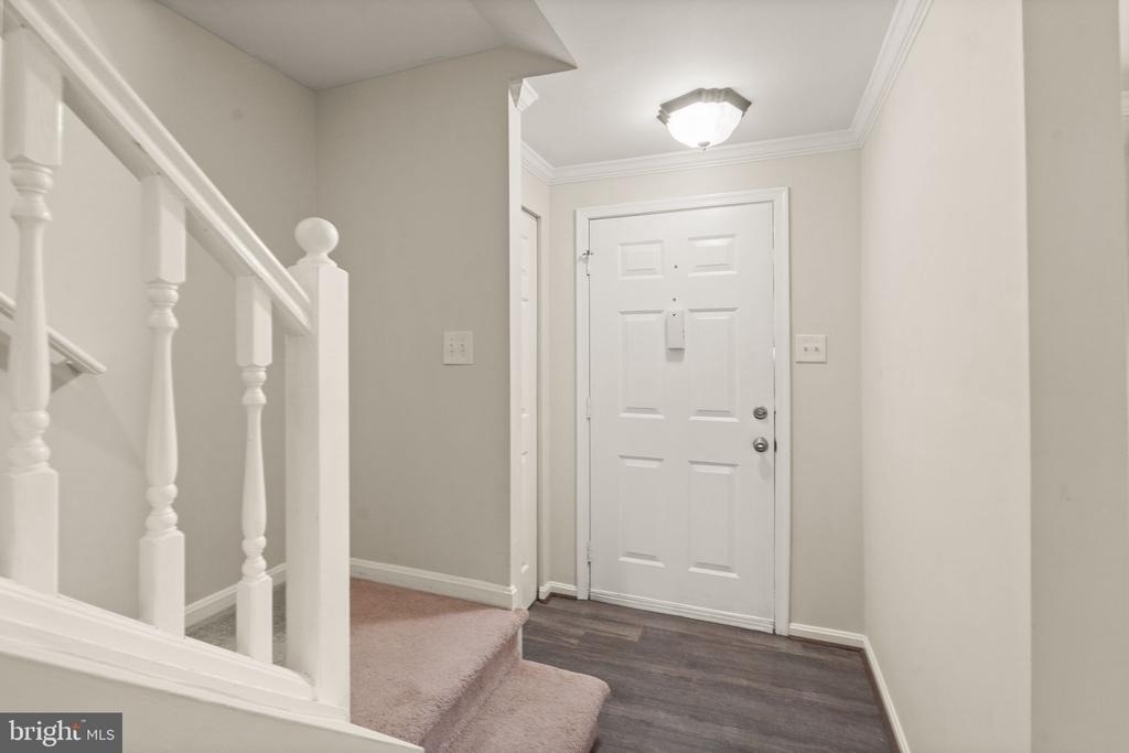 7123 Dijohn Court Drive - Photo 4