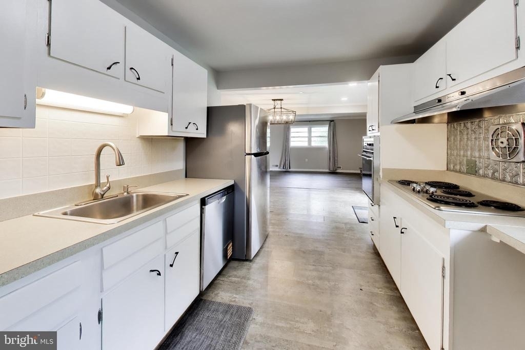 2045 Westmoreland Street - Photo 7
