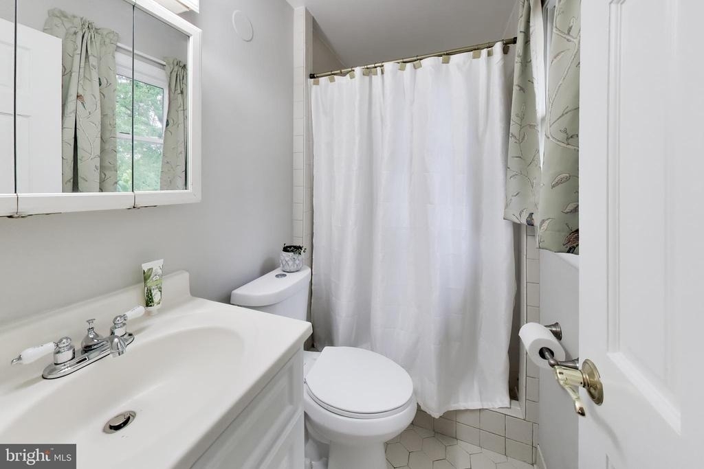 2045 Westmoreland Street - Photo 15