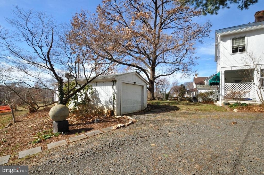 194 Waterloo Street - Photo 11