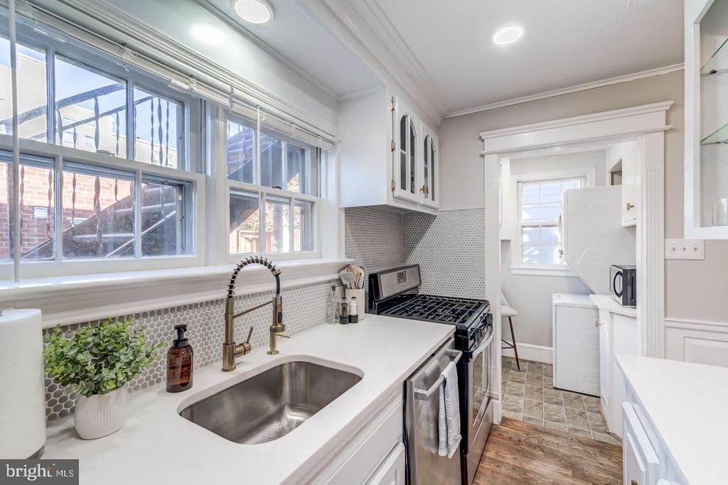 1223 Prince Street - Photo 8