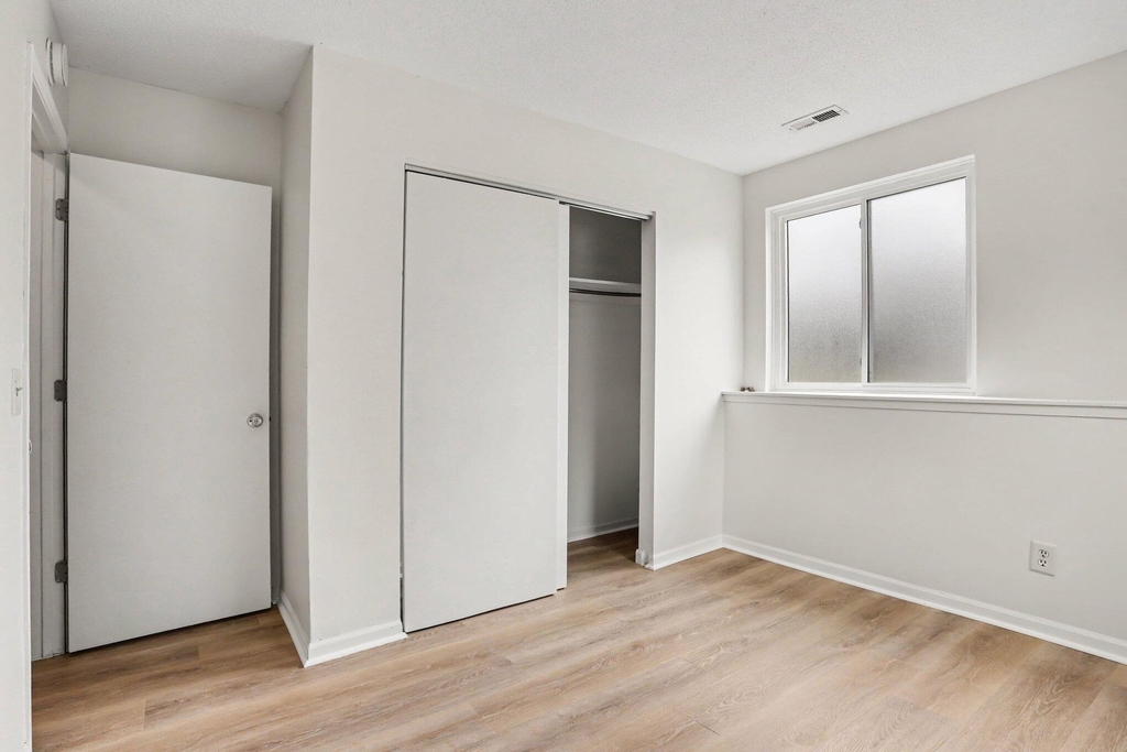 524 Charlotte Avenue - Photo 12
