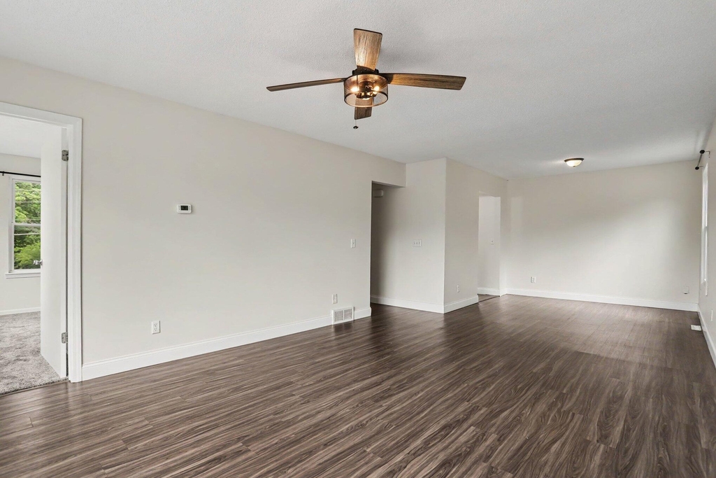 524 Charlotte Avenue - Photo 4