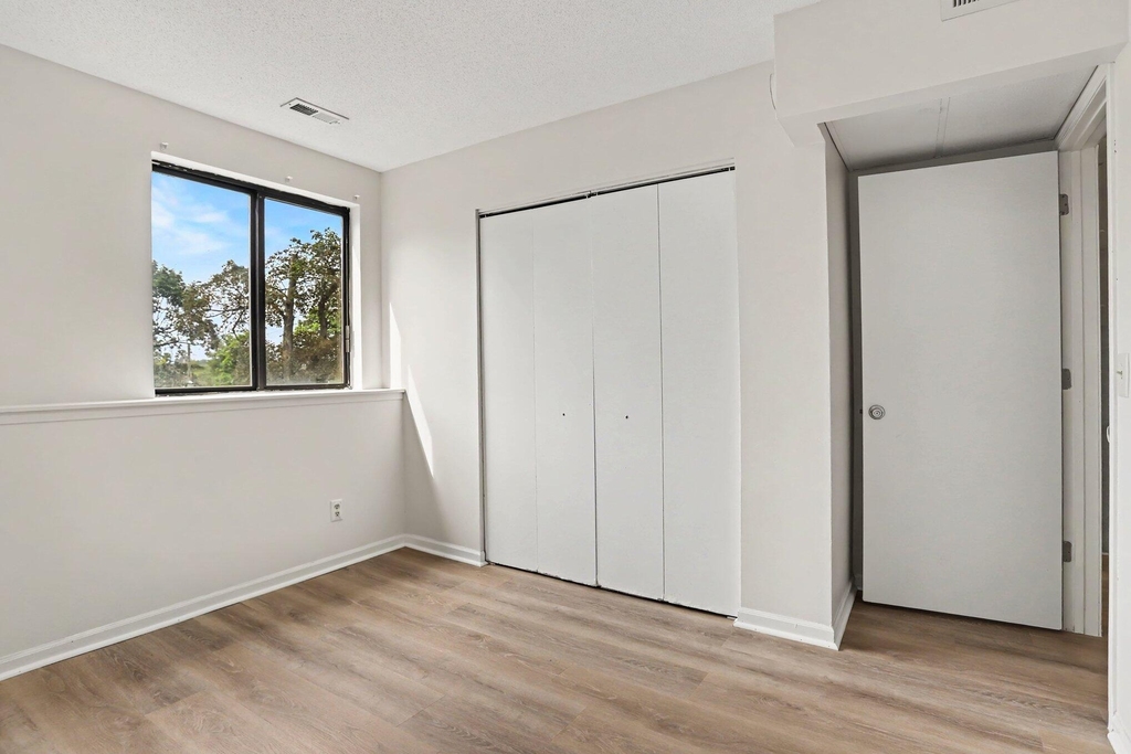 524 Charlotte Avenue - Photo 15