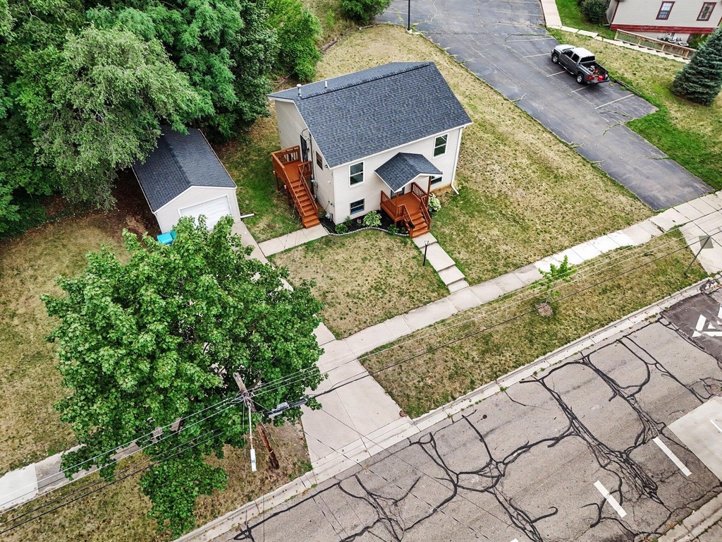 524 Charlotte Avenue - Photo 1
