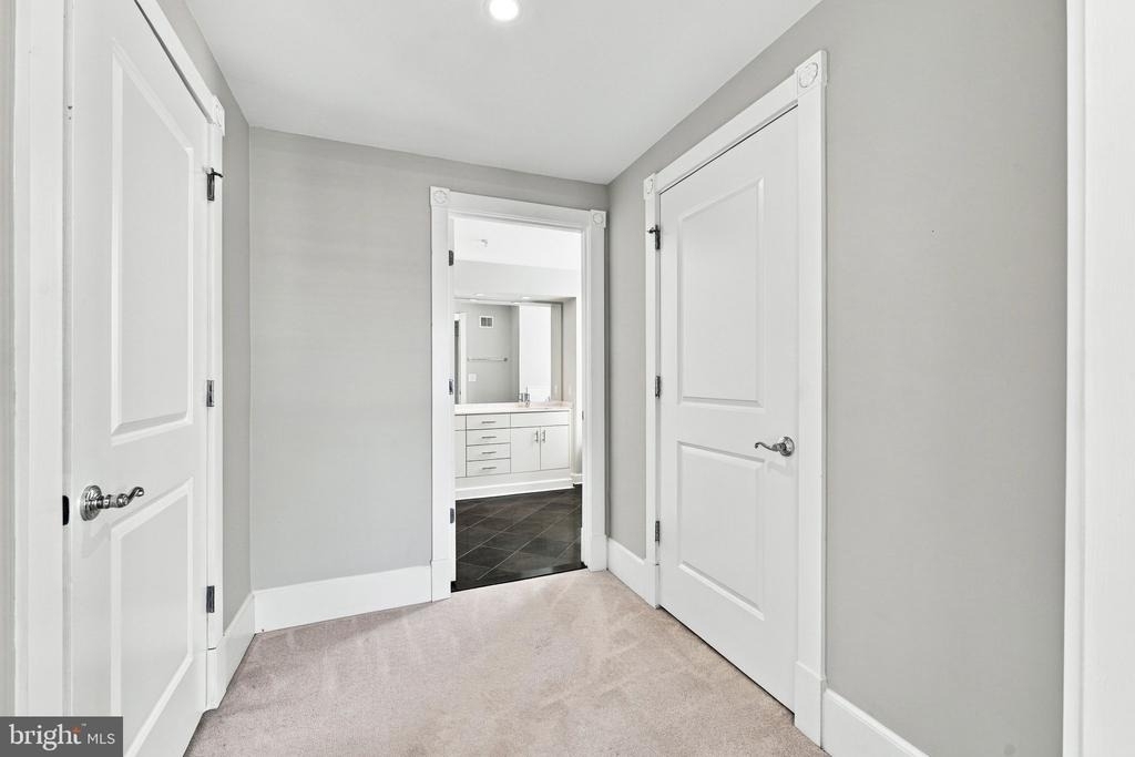 910 Powhatan Street - Photo 16