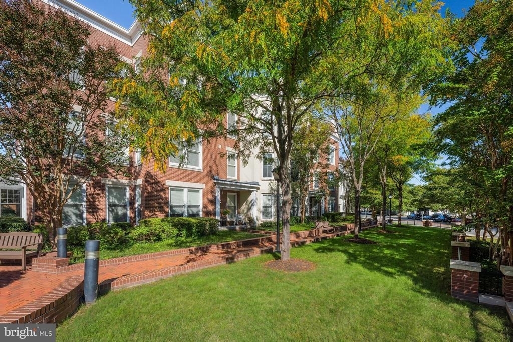 910 Powhatan Street - Photo 32