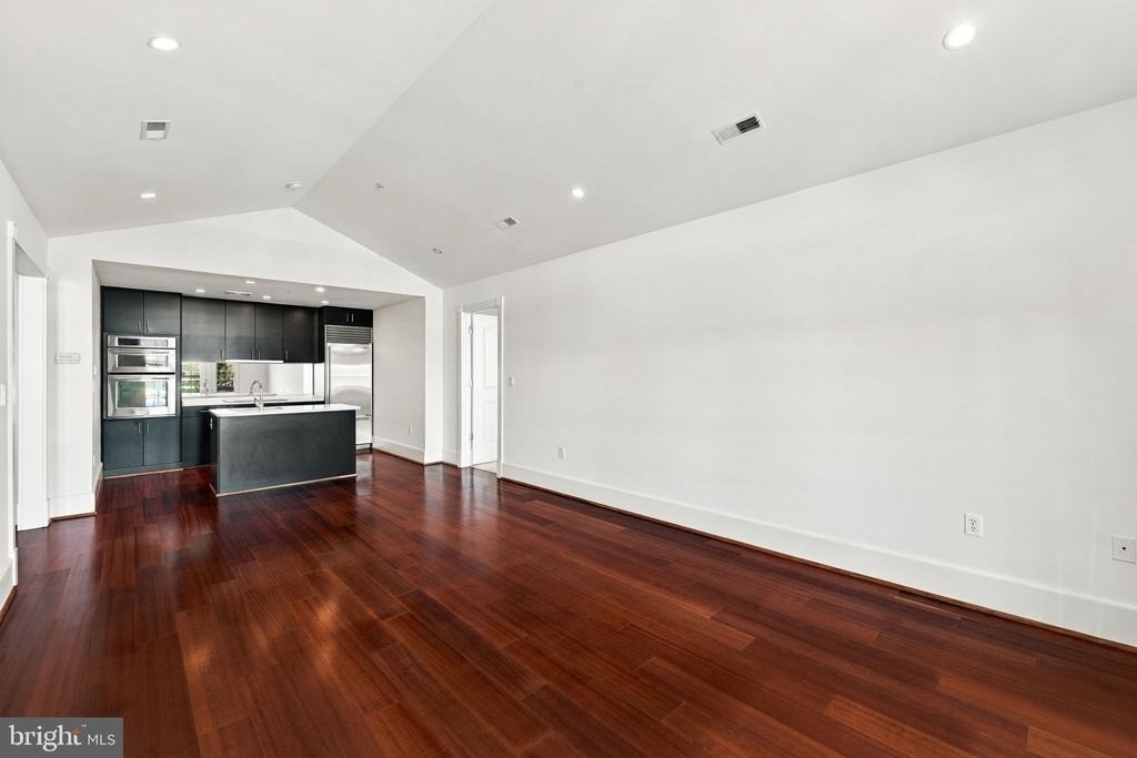 910 Powhatan Street - Photo 7