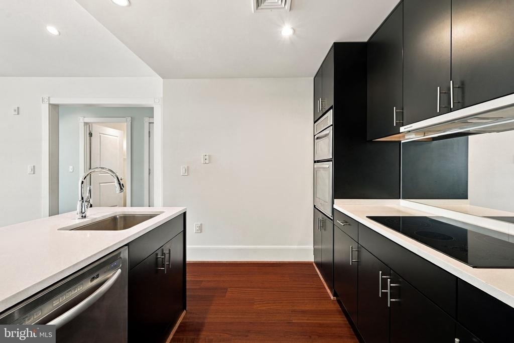 910 Powhatan Street - Photo 11