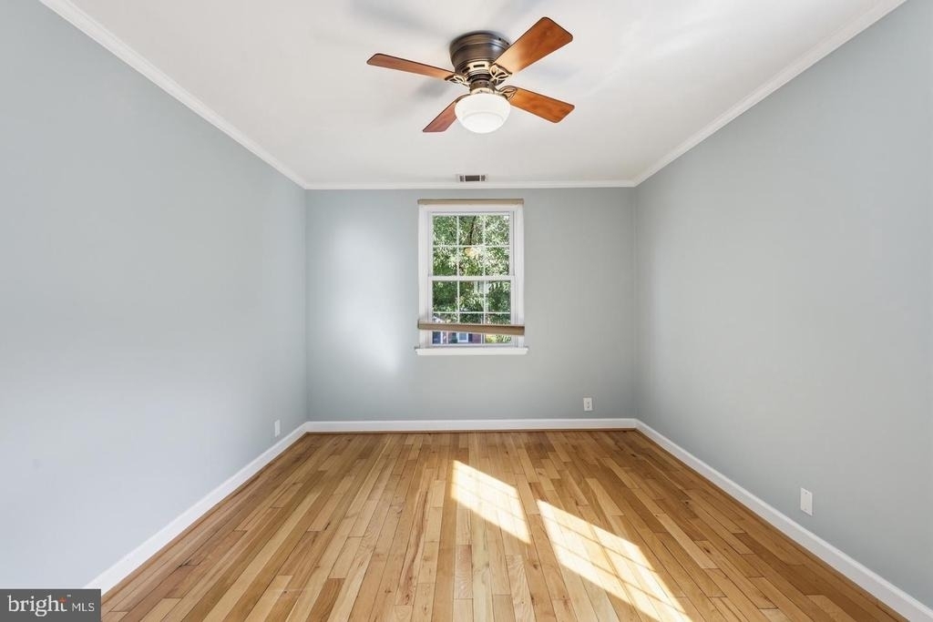 4656 34th Street S - Photo 12