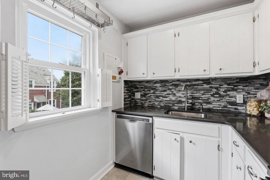 4656 34th Street S - Photo 6