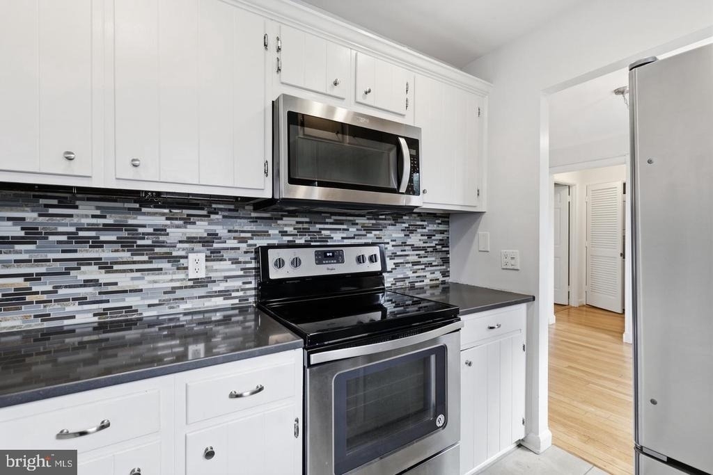 4656 34th Street S - Photo 8