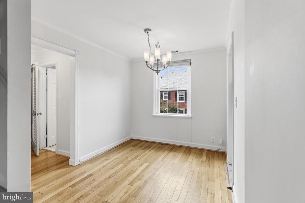 4656 34th Street S - Photo 5