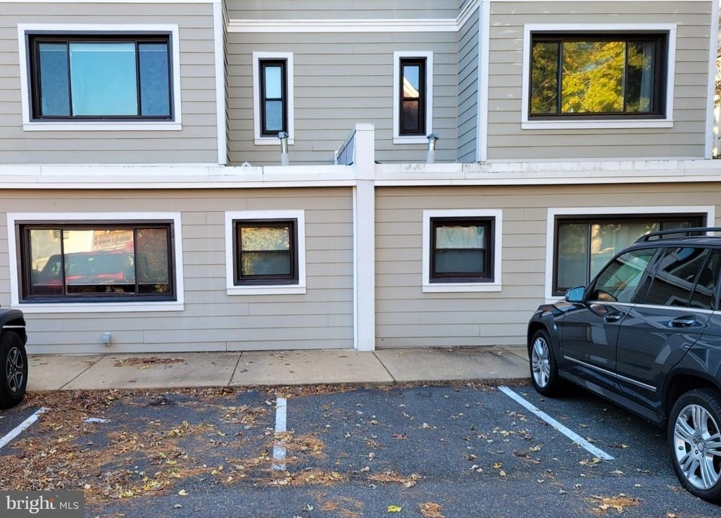 1127 N Stuart Street N - Photo 11