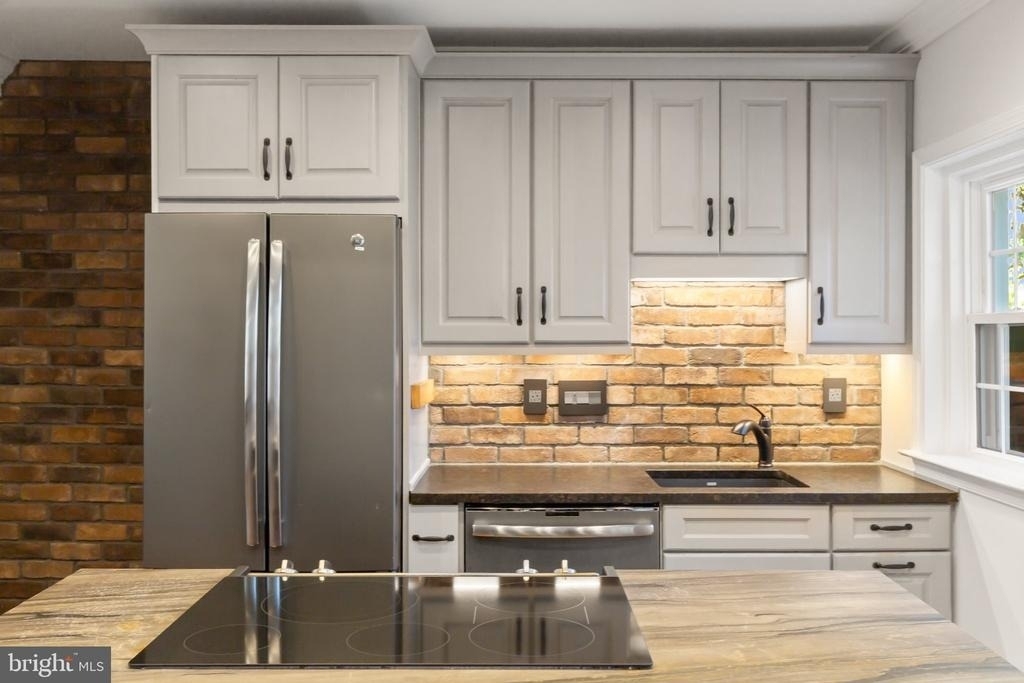 4507 36th Street S - Photo 8