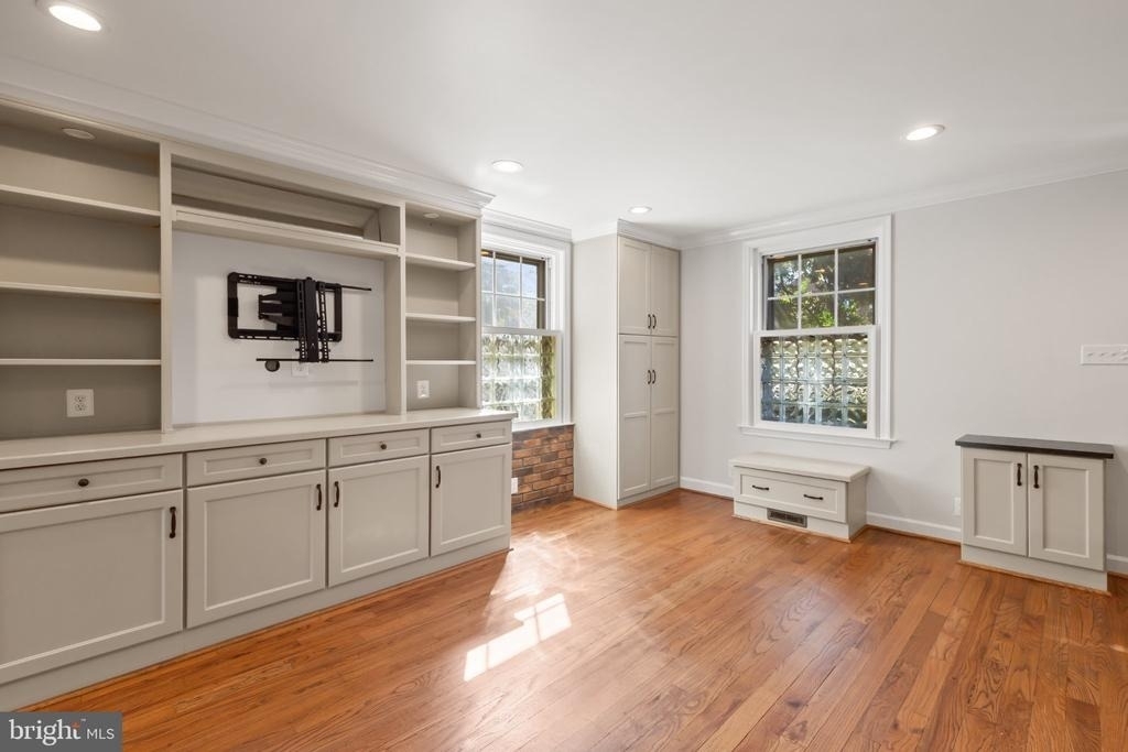 4507 36th Street S - Photo 3