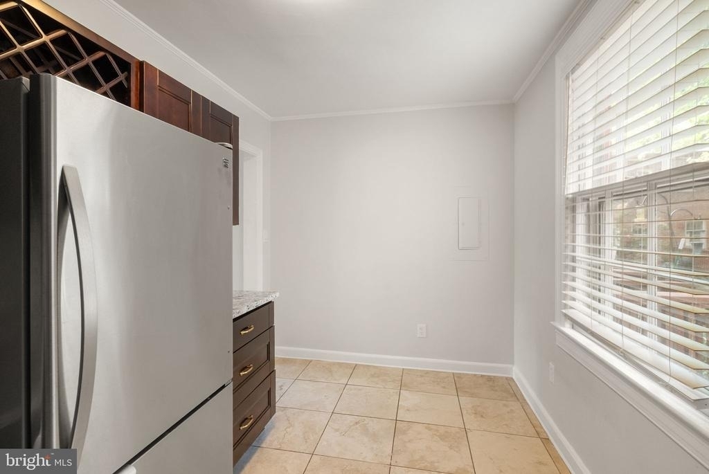 1400 S Barton Street - Photo 10