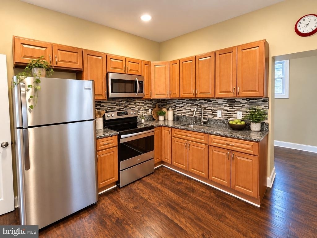 3049 Redner Street - Photo 4
