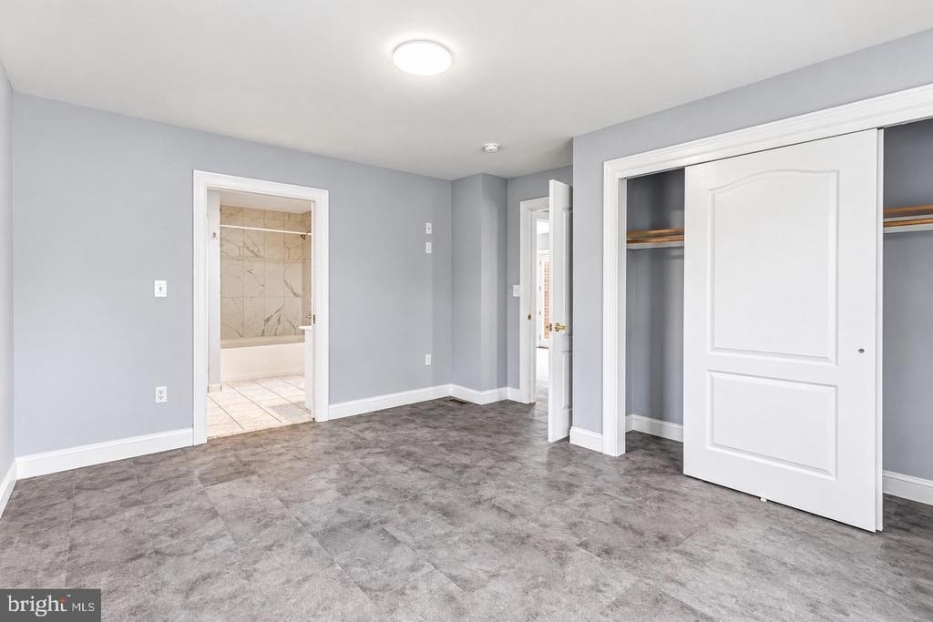 1443 Rhawn Street - Photo 11