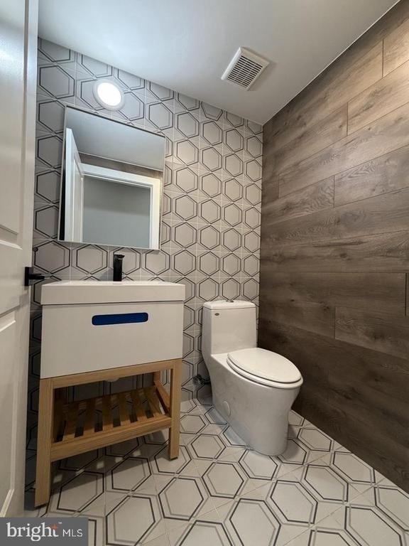 1825 E Atlantic Street - Photo 8