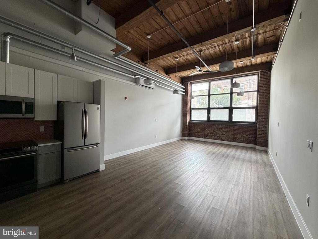 1825 E Atlantic Street - Photo 10