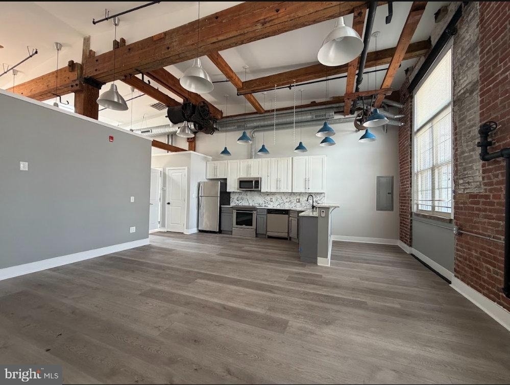1822 E Glenwood Avenue - Photo 12