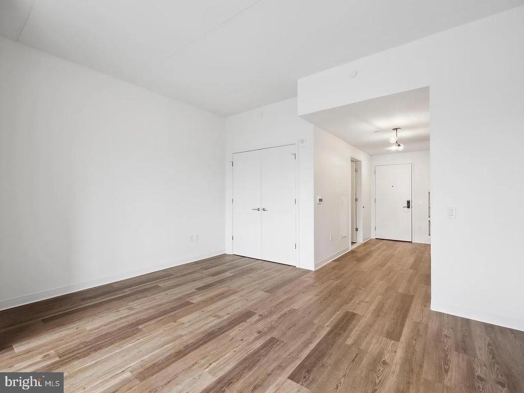 569 N 5th Street - Photo 3