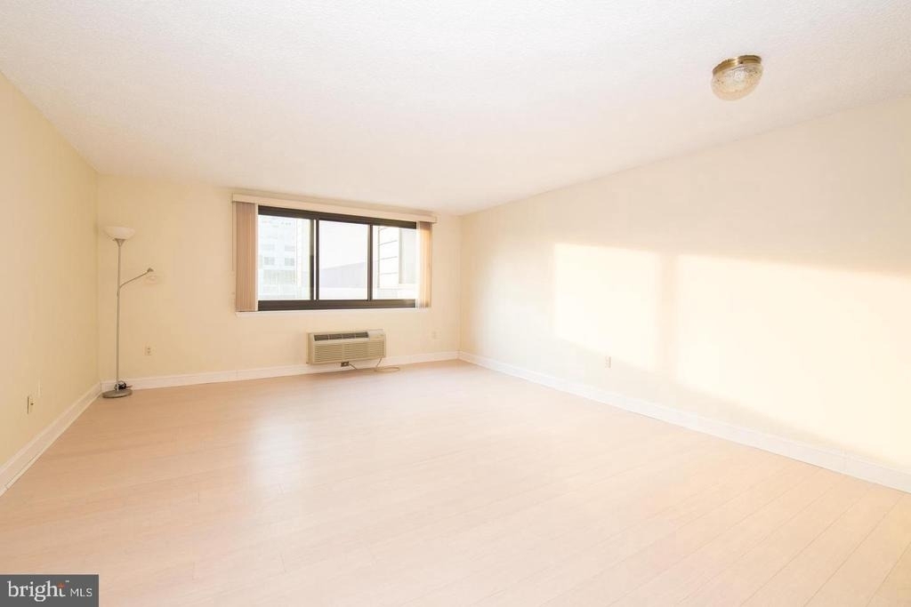 2201 Cherry Street - Photo 3
