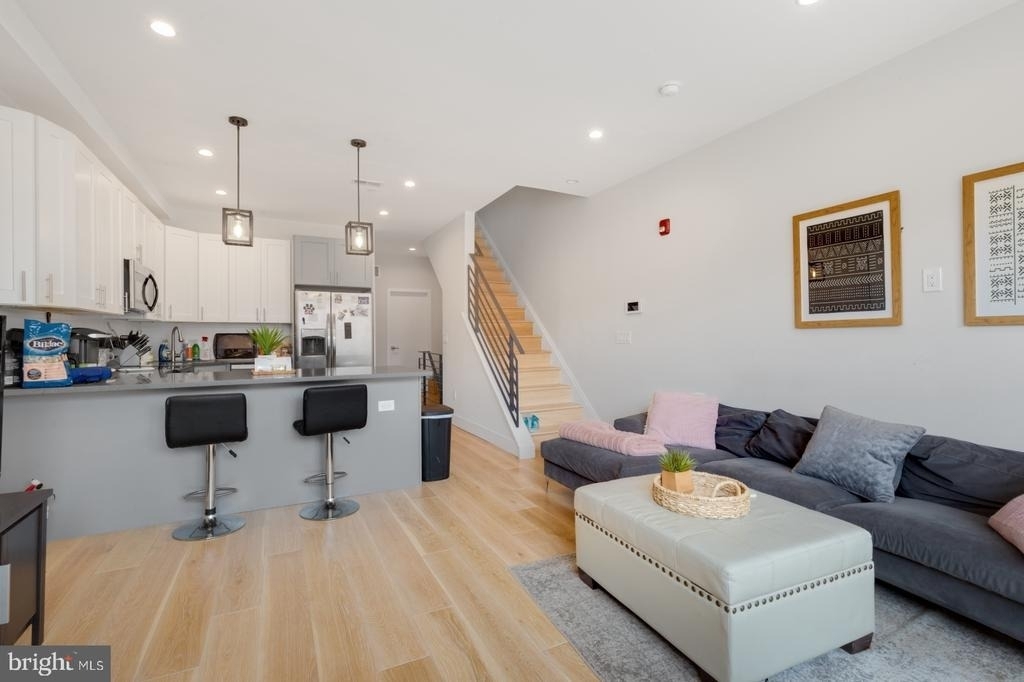 1702 Point Breeze Avenue - Photo 7