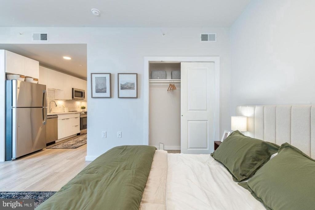 1130 N Delaware Avenue - Photo 13