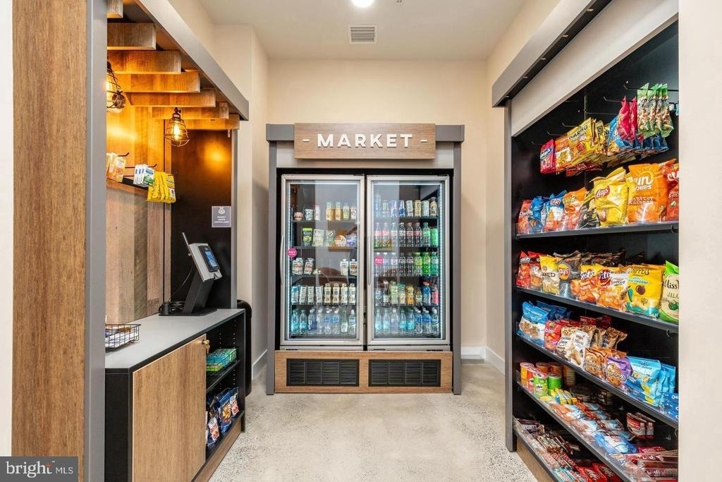 1130 N Delaware Avenue - Photo 19
