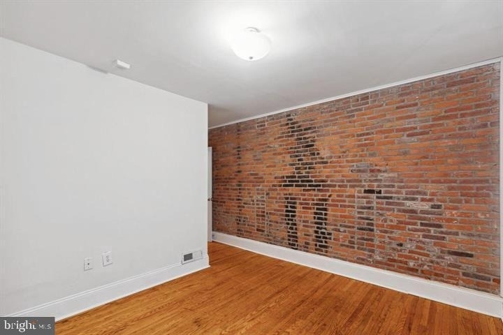 1305 Spruce Street - Photo 4