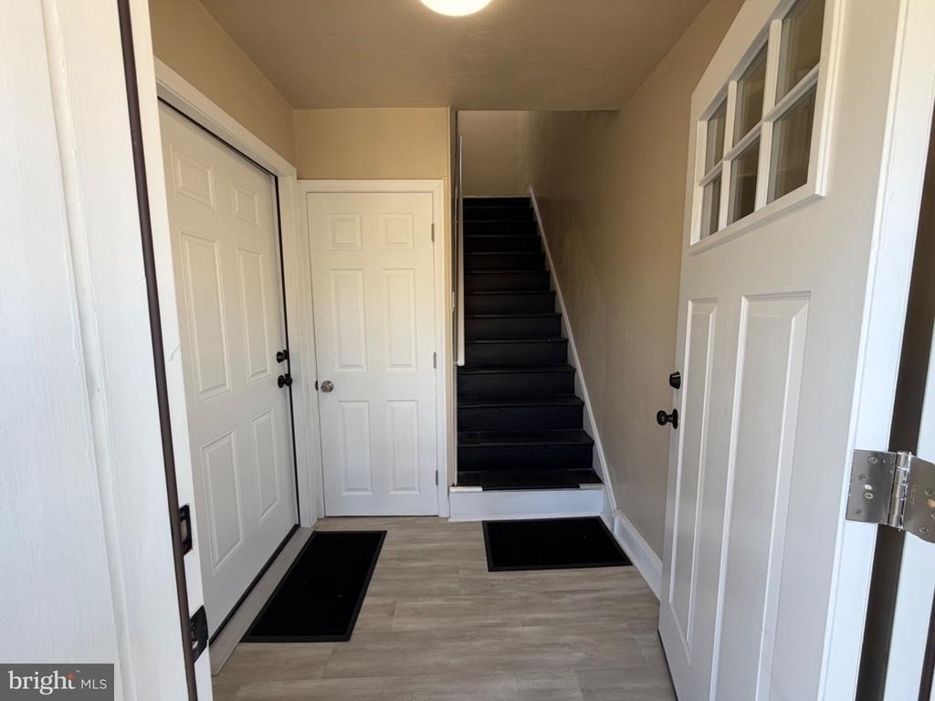 1609 E Gowen Avenue - Photo 1