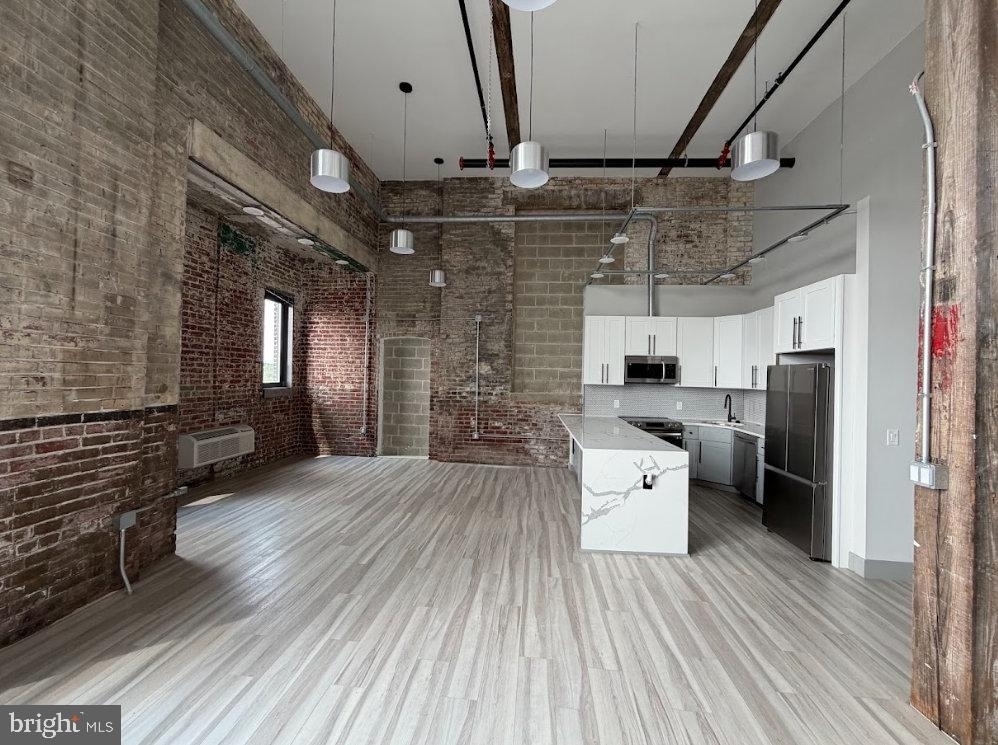 1810 E Venango Street - Photo 6