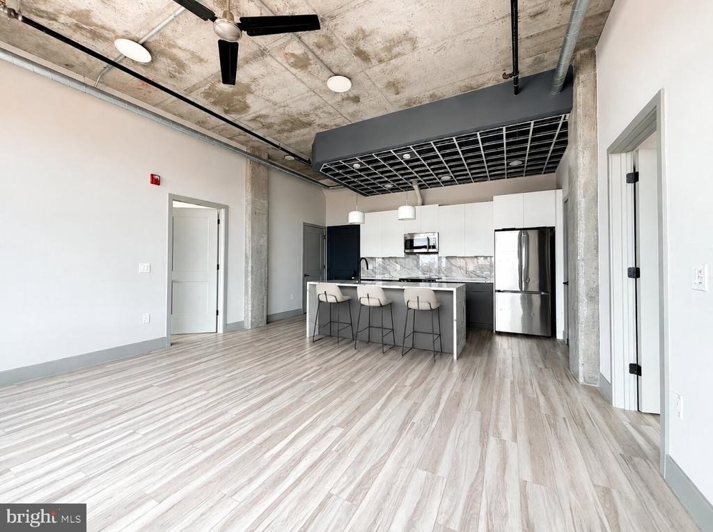 1810 E Venango Street - Photo 3