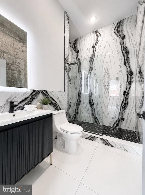 1810 E Venango Street - Photo 3