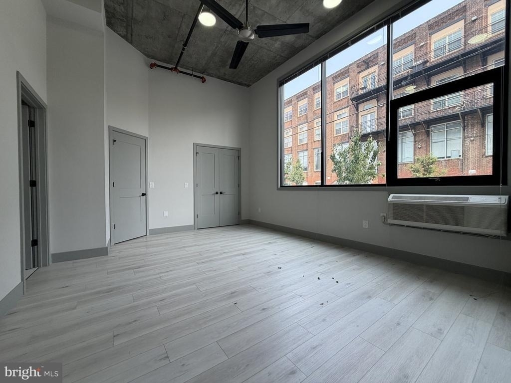 1810 E Venango Street - Photo 9