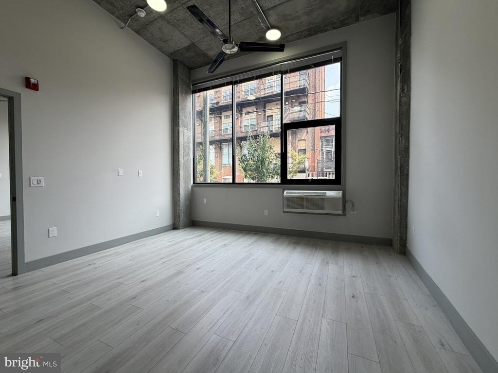 1810 E Venango Street - Photo 8