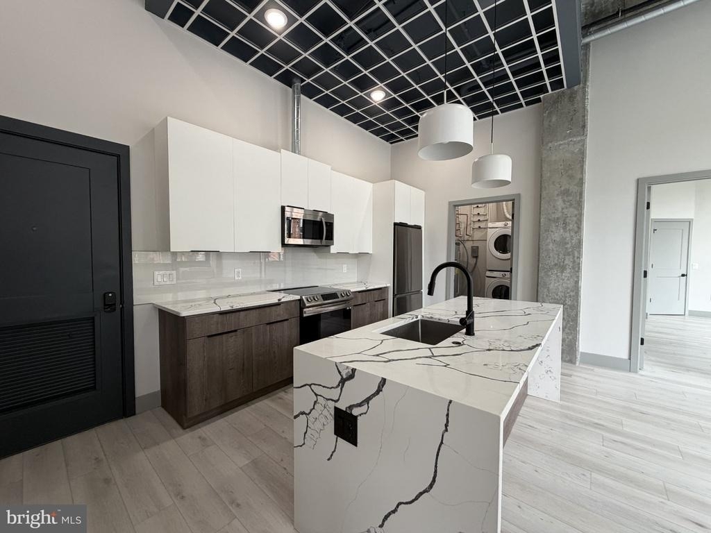 1810 E Venango Street - Photo 12