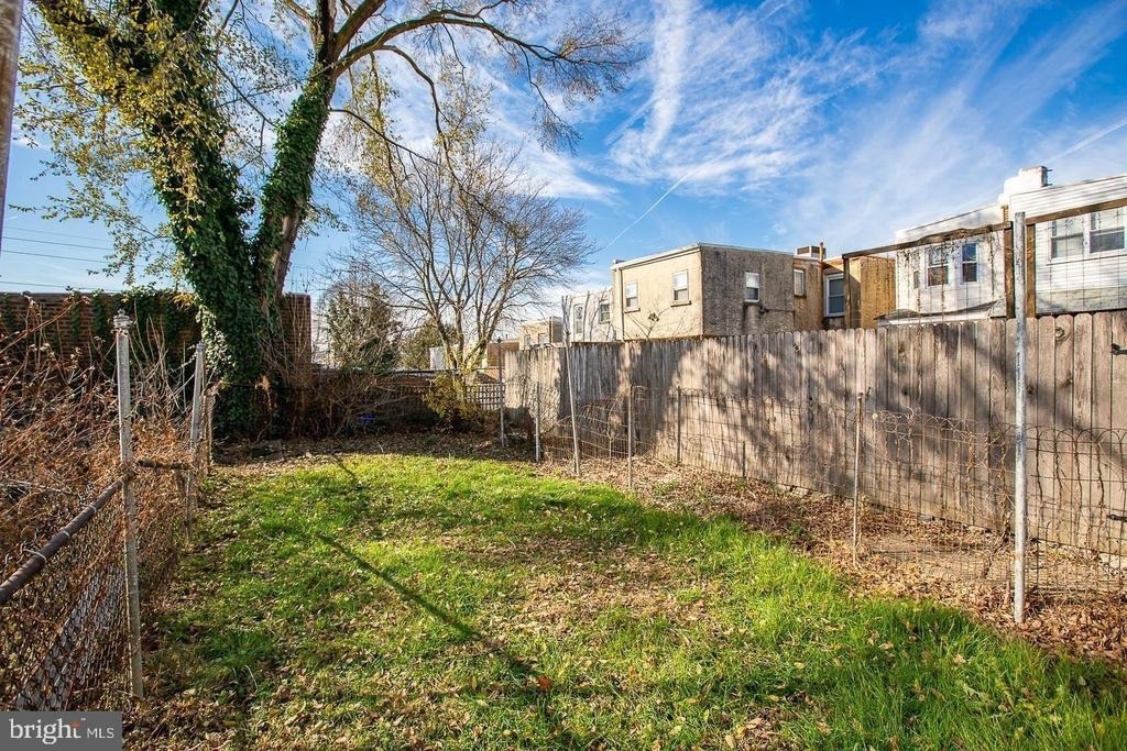 4312 Dobson - Photo 2