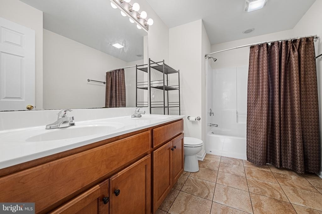 1537 Crest Park Court - Photo 23