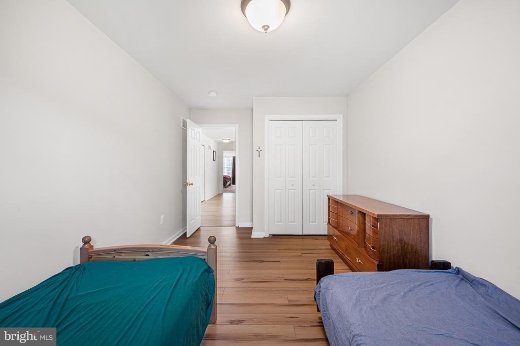 1537 Crest Park Court - Photo 16